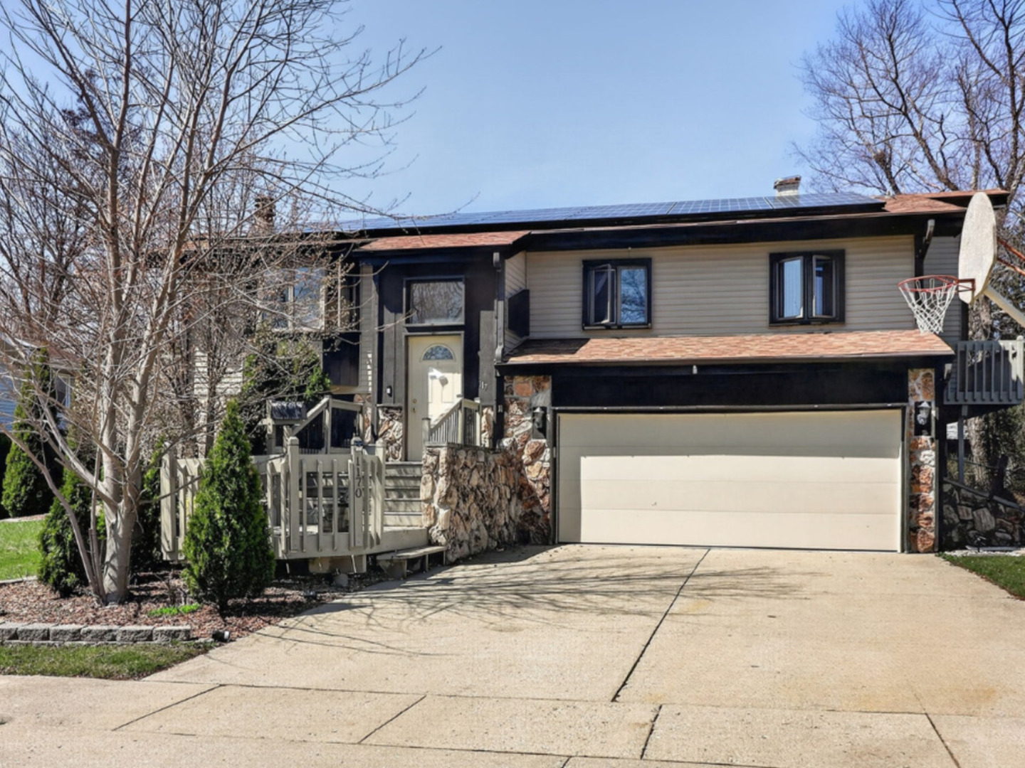 Photo of 1170 Lancaster Court, Hoffman Estates, IL 60195