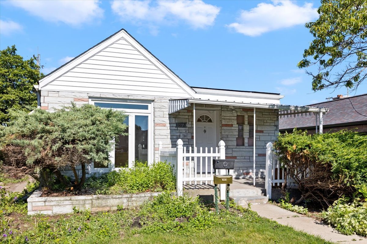 Photo of 5812 N Oriole Avenue, Chicago, IL 60631