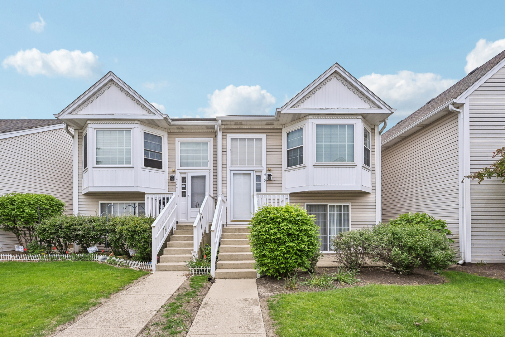Photo of 415 Hidden Creek Lane, North Aurora, IL 60542