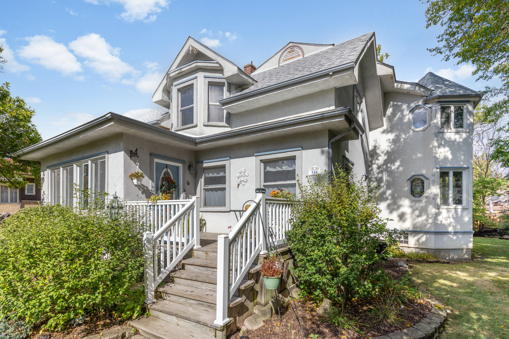 Photo of 316 E Highland Avenue, Villa Park, IL 60181