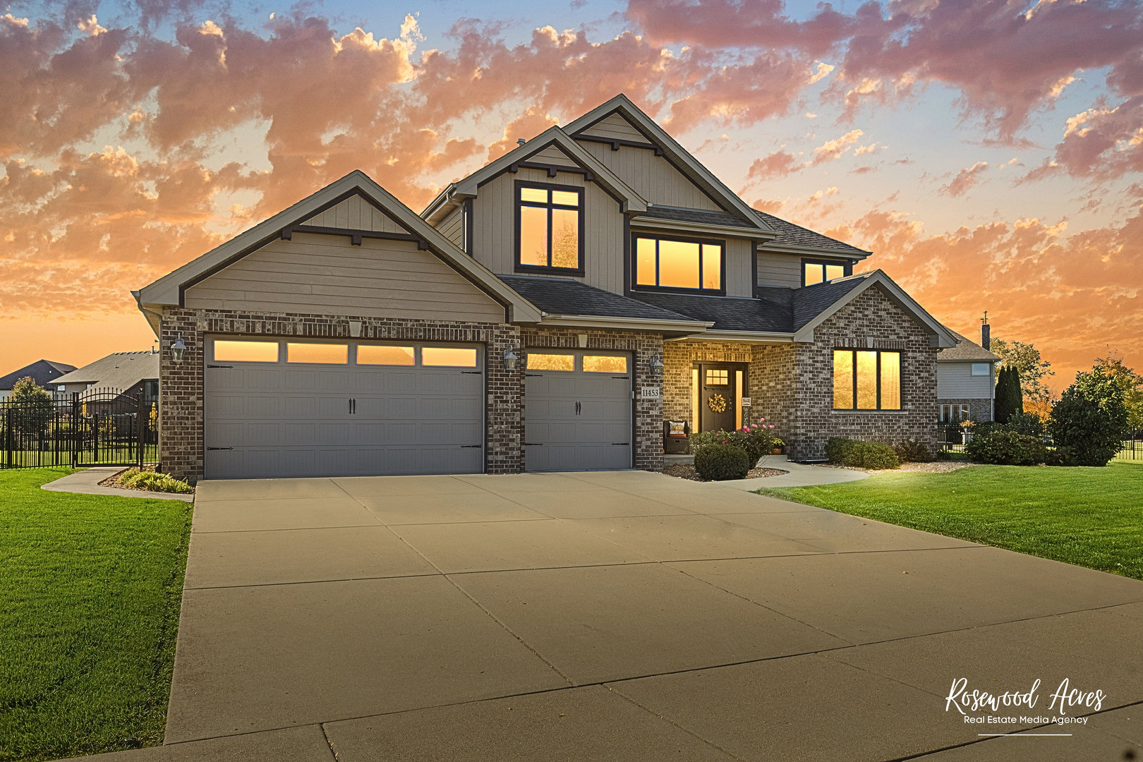 Photo of 11453 Falls View Way, Frankfort, IL 60423