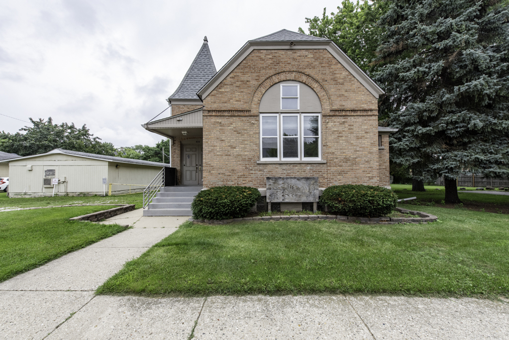 Photo of 800 CHESTNUT Street, Waukegan, IL 60085