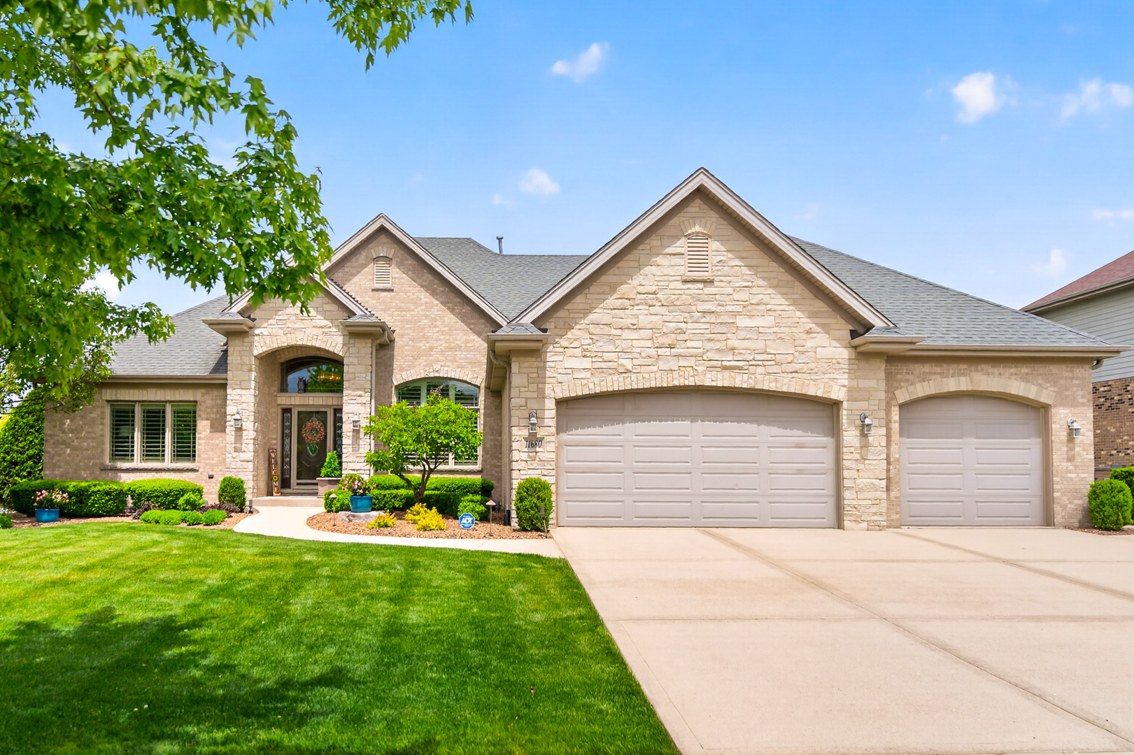 Photo of 11680 Golden Gate Drive, Mokena, IL 60448