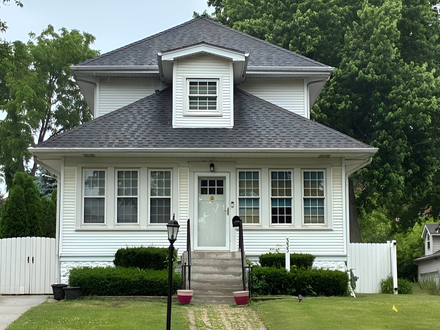 Photo of 333 E Chicago Avenue, Hinsdale, IL 60521