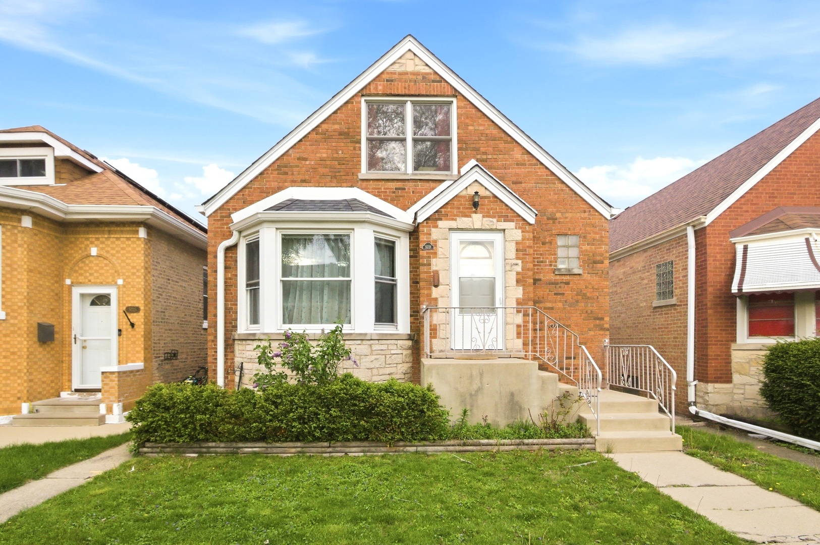 Photo of 5221 N Marmora Avenue, Chicago, IL 60630
