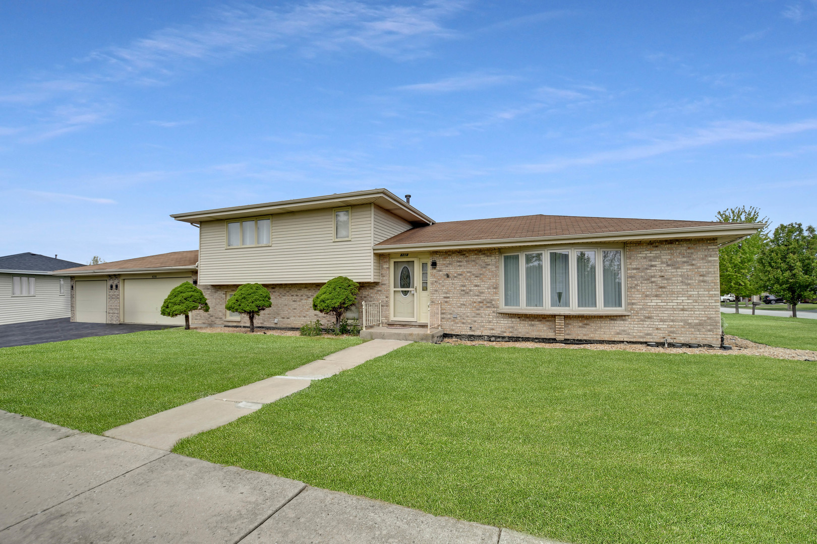Photo of 8218 170th Street, Tinley Park, IL 60477