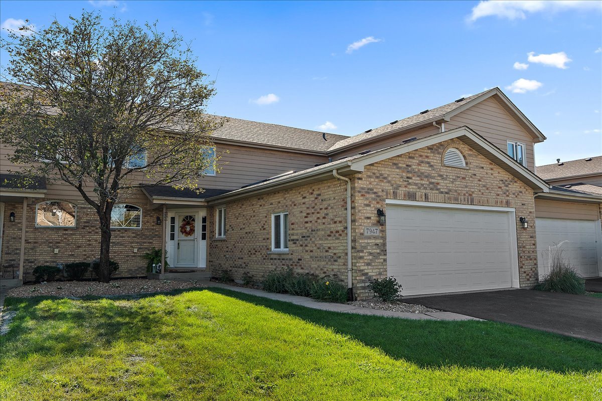 Photo of 7947 Richardson Lane, Tinley Park, IL 60487