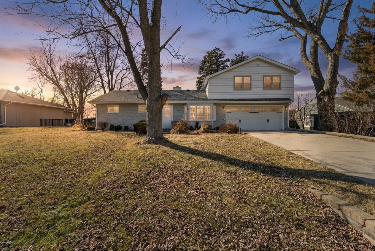 Photo of 5524 S Bruner Street, Hinsdale, IL 60521