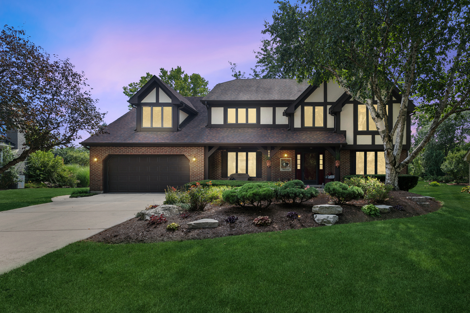 Photo of 808 Lyndhurst Court, Naperville, IL 60563