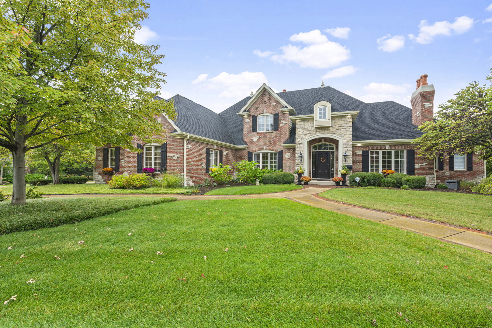 Photo of 843 Alberosky Way, Batavia, IL 60510