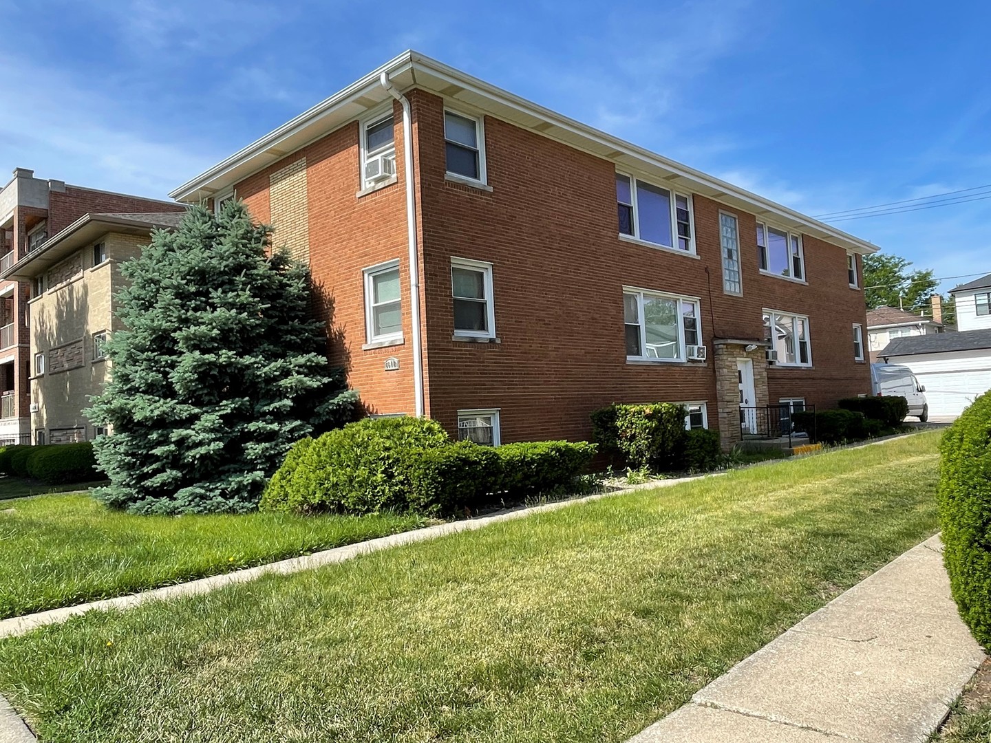 Photo of 6612 N Harlem Avenue, Chicago, IL 60631