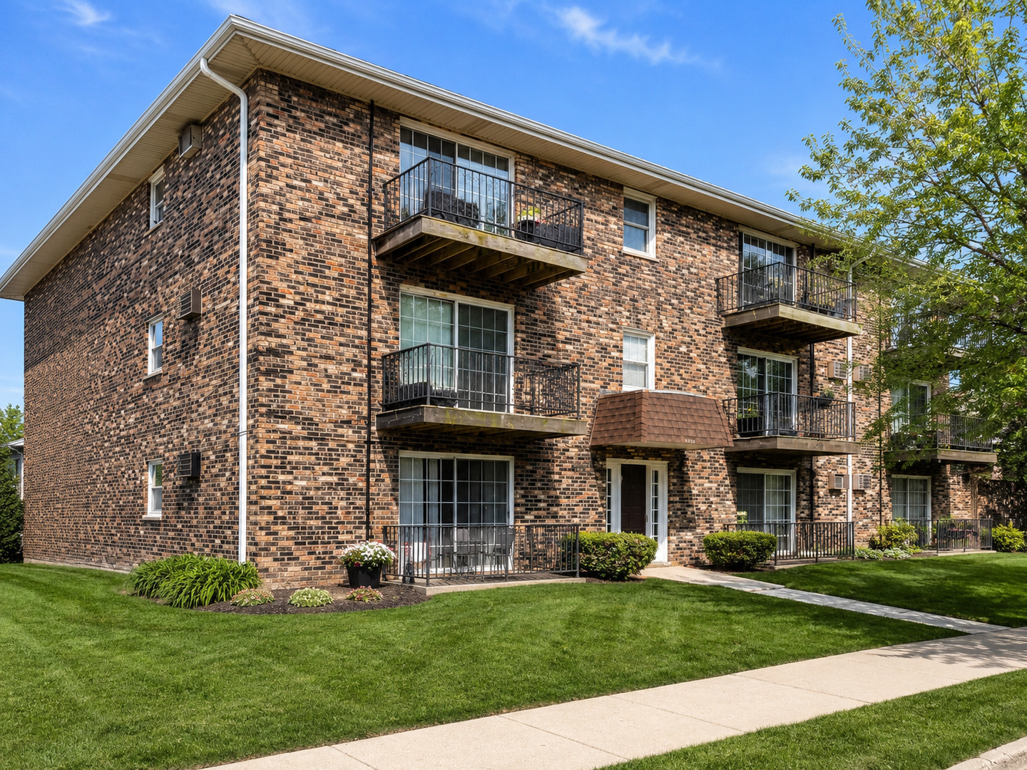 Photo of 7101 Oconnell Drive, Chicago Ridge, IL 60415