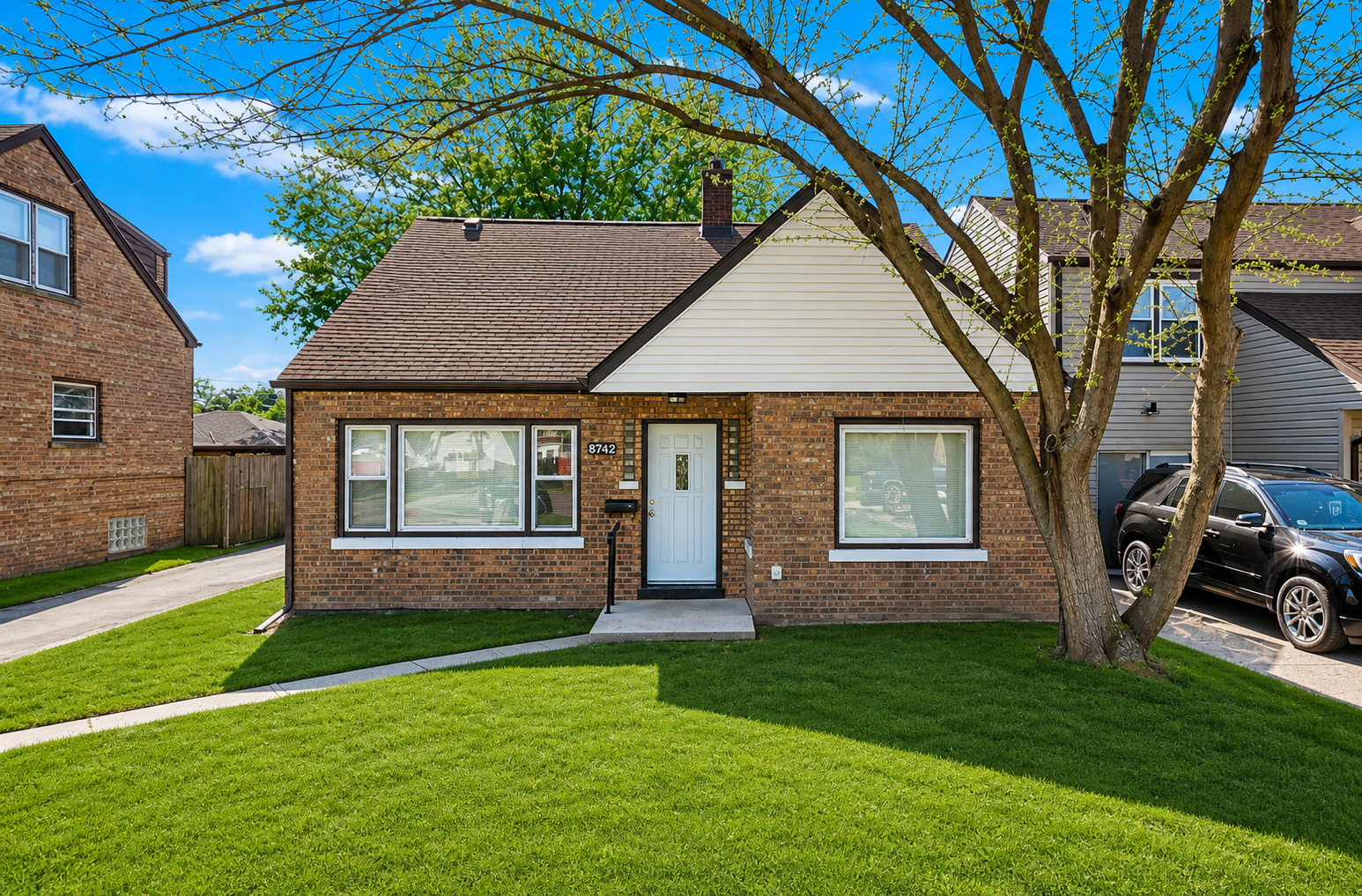 Photo of 8742 S Washtenaw Avenue, Evergreen Park, IL 60805