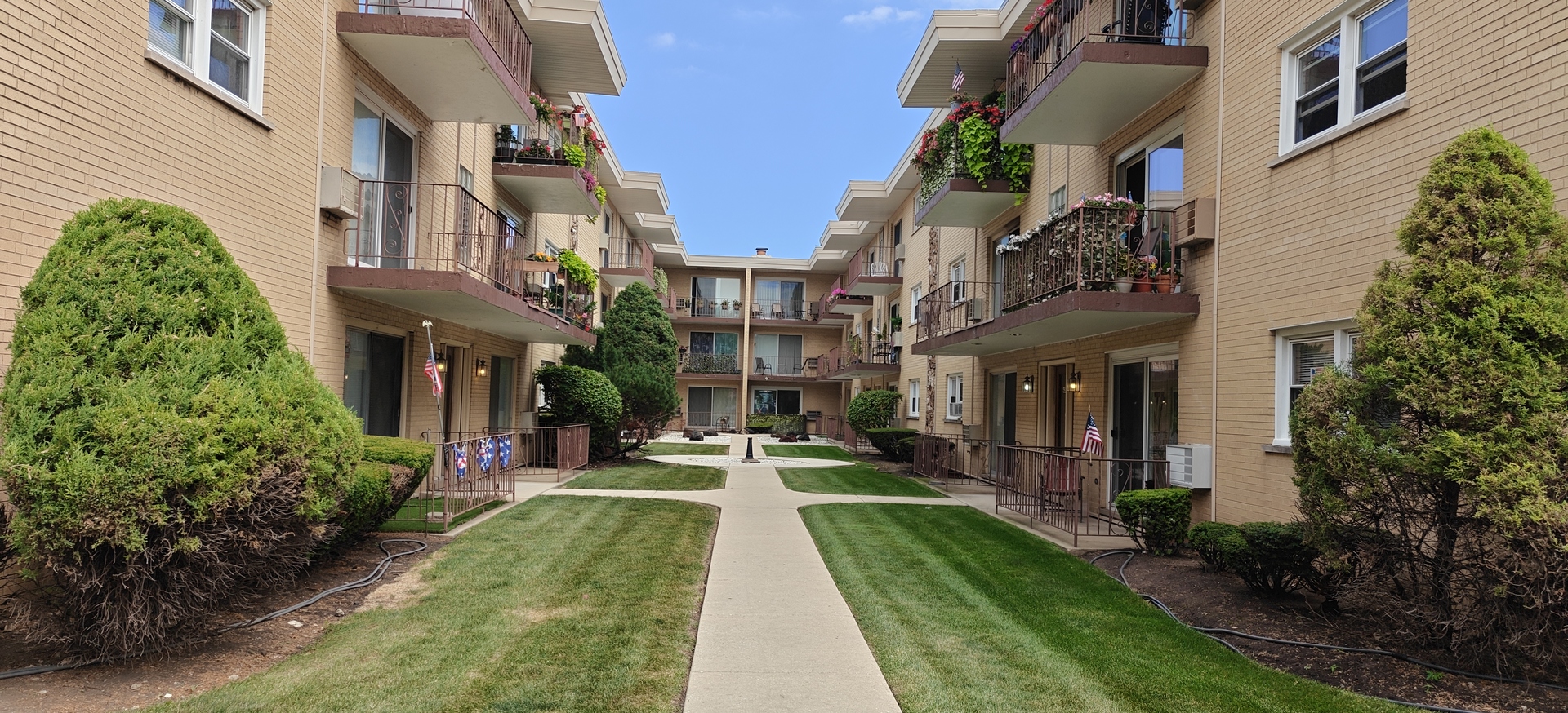Photo of 4835 N Central Avenue, Chicago, IL 60630