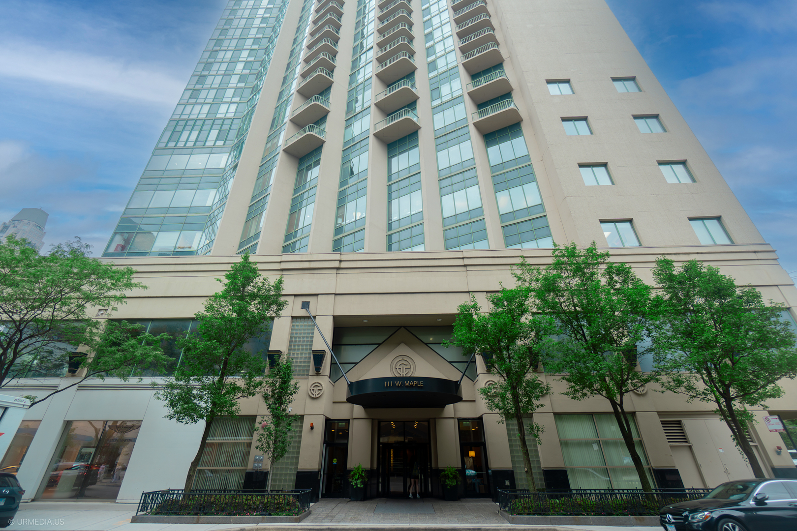 Photo of 111 W Maple Street, Chicago, IL 60610