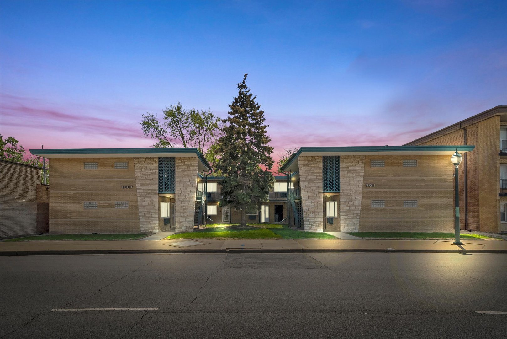 Photo of 3011 W 87th Street, Evergreen Park, IL 60805