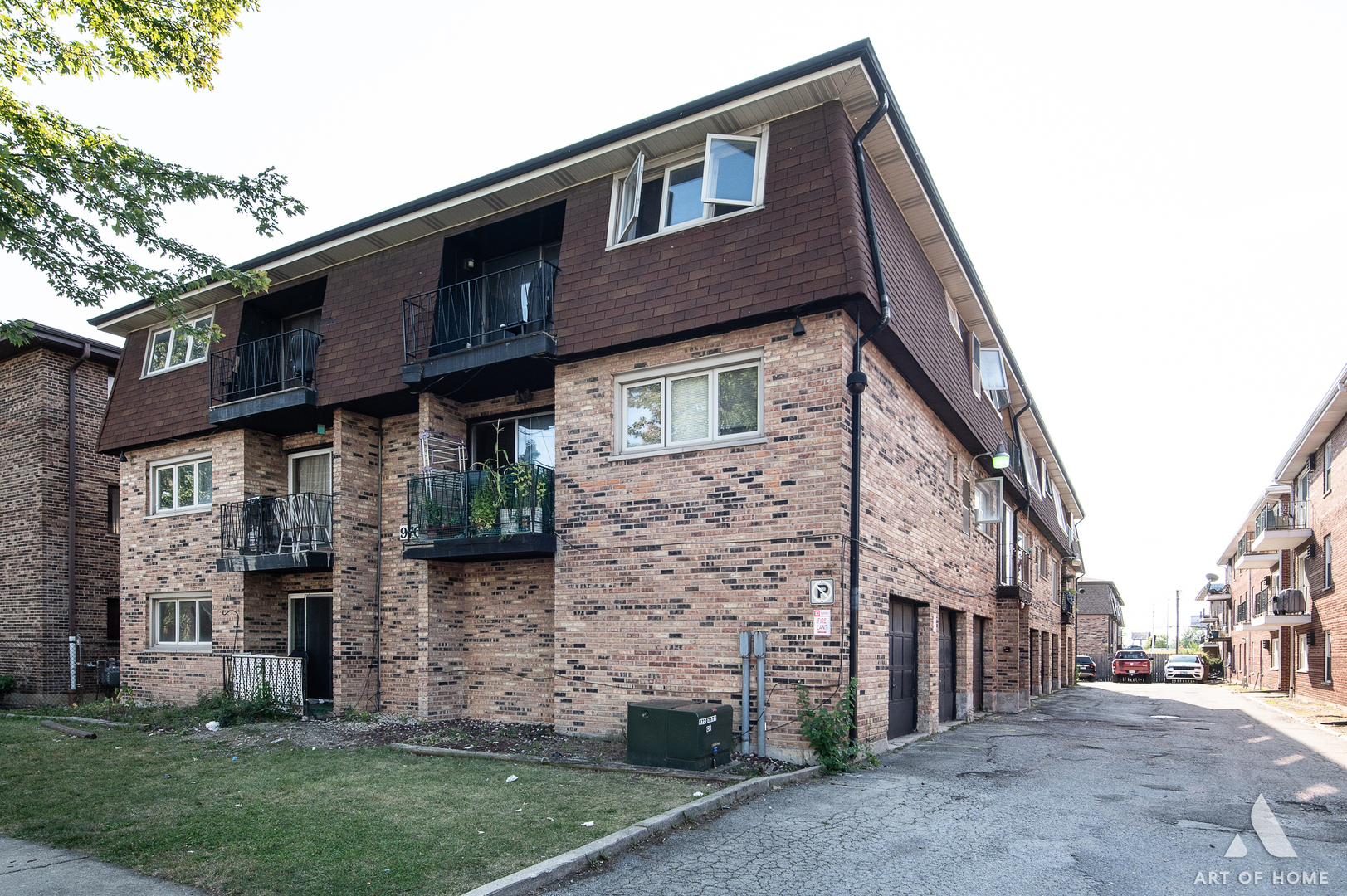 Photo of 9708 Nottingham Avenue, Chicago Ridge, IL 60415