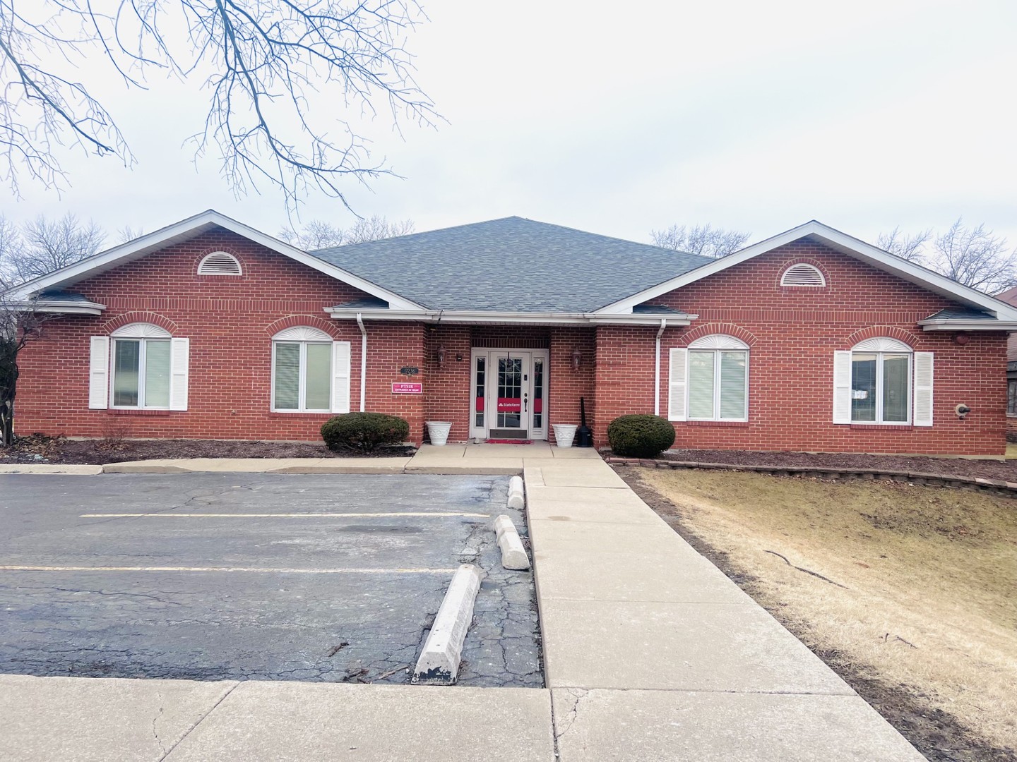 Photo of 17236 Harlem Avenue, Tinley Park, IL 60477