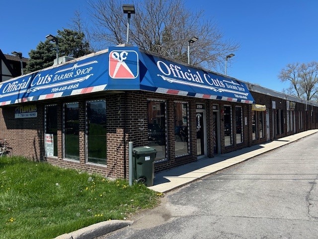 Photo of 10500 SOUTHWEST Highway, Chicago Ridge, IL 60415
