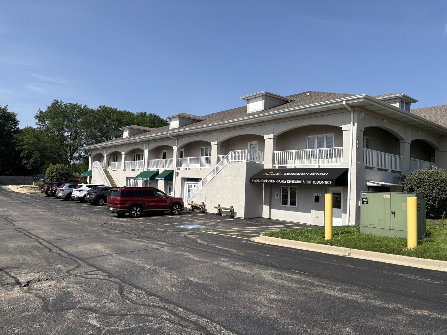 Photo of 1001 E Chicago Avenue, Naperville, IL 60540
