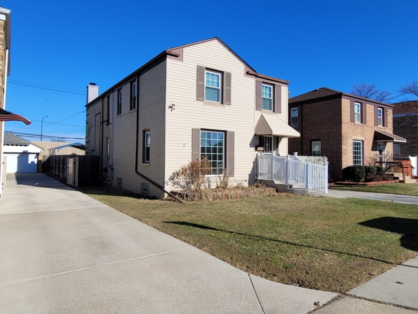 Photo of 7432 W Gregory Street, Chicago, IL 60656