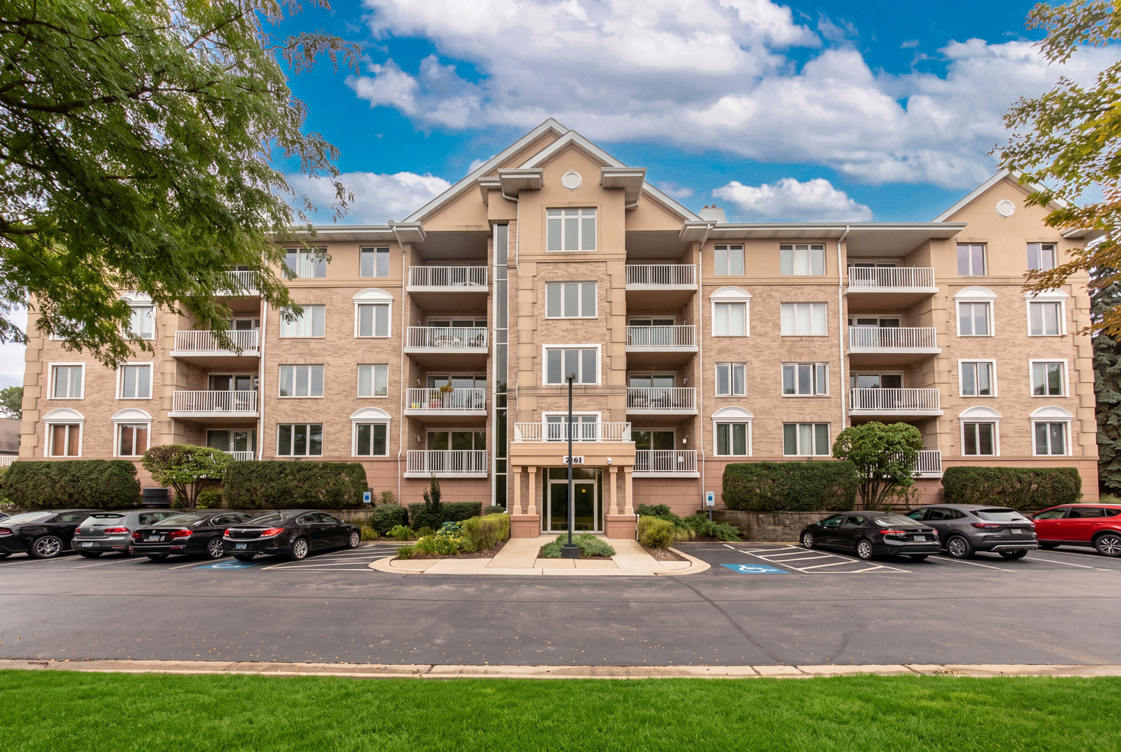 Photo of 1761 Pavilion Way, Park Ridge, IL 60068