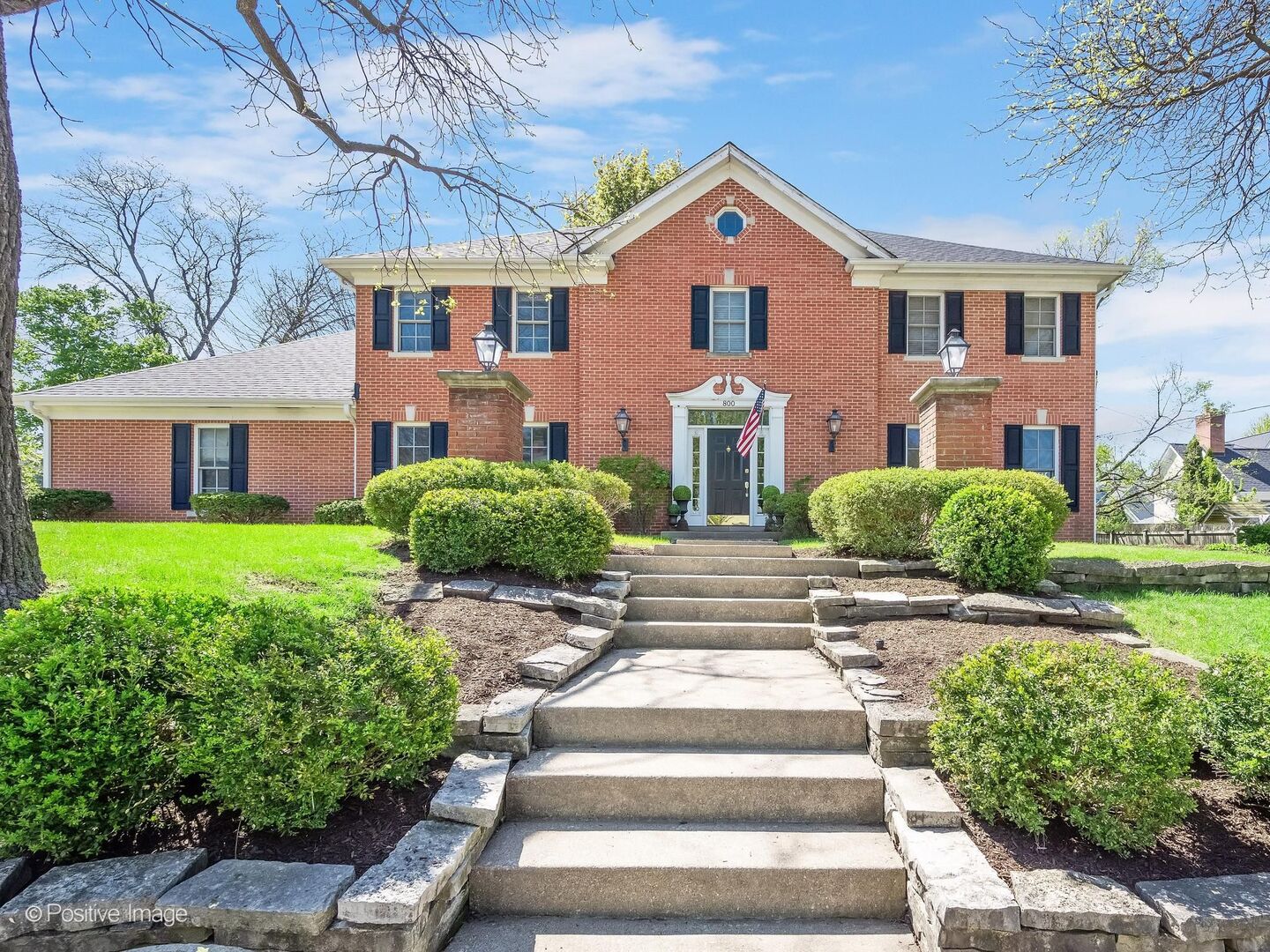 Photo of 800 W 7th Street, Hinsdale, IL 60521