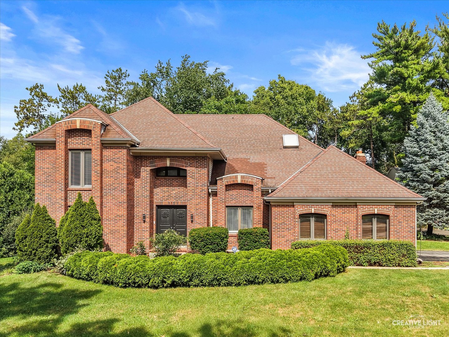 Photo of 615 E BAILEY Road, Naperville, IL 60565