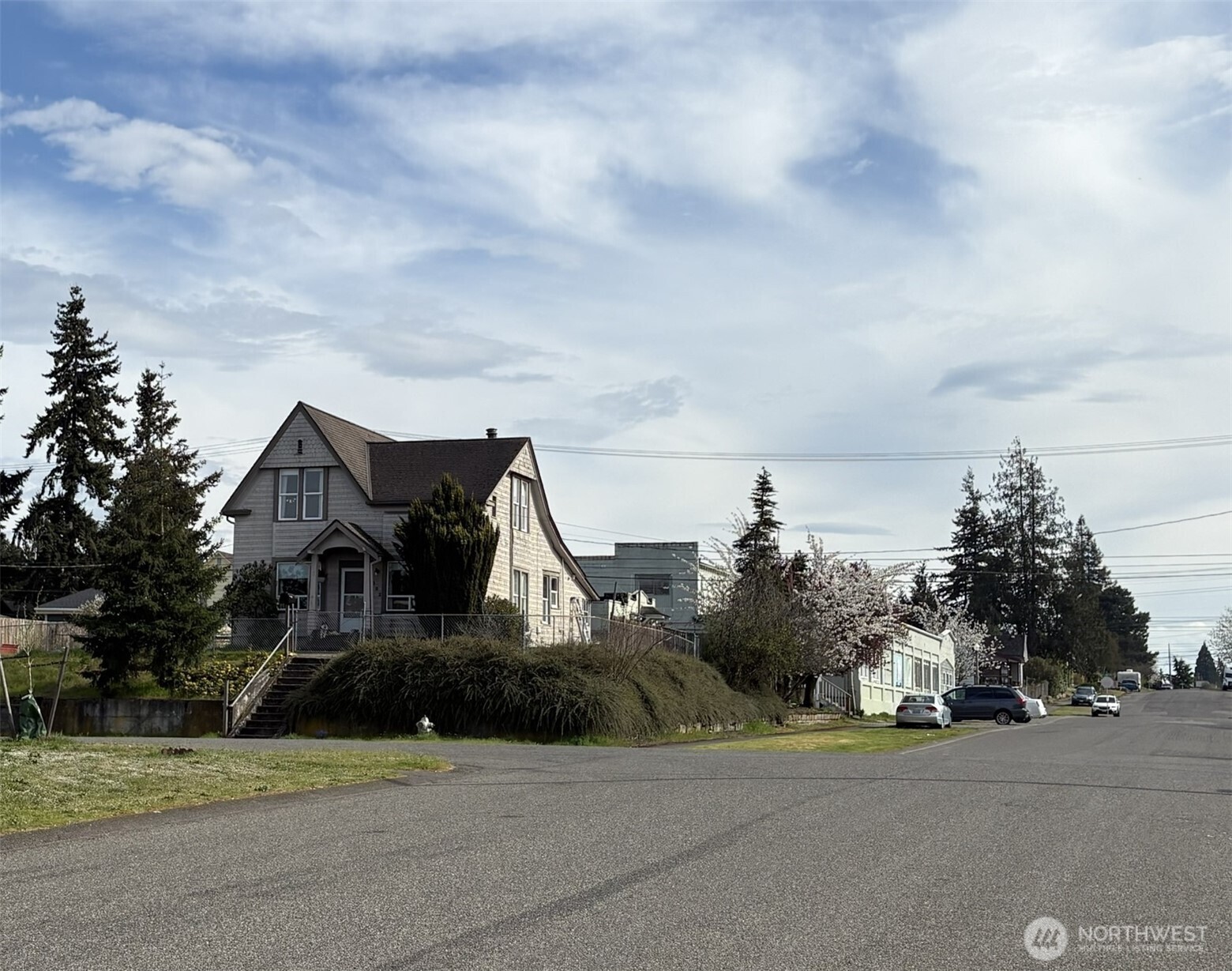Photo of 502 E Wright Avenue, Tacoma, WA 98404