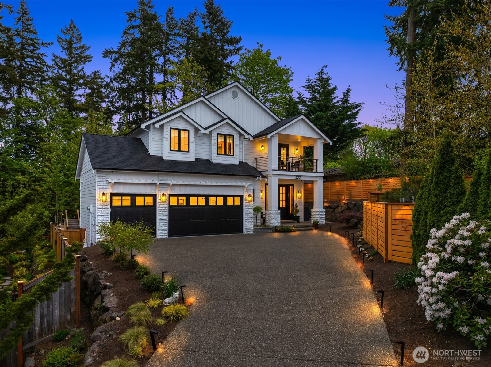 Photo of 4221 NE 27th Place, Renton, WA 98059