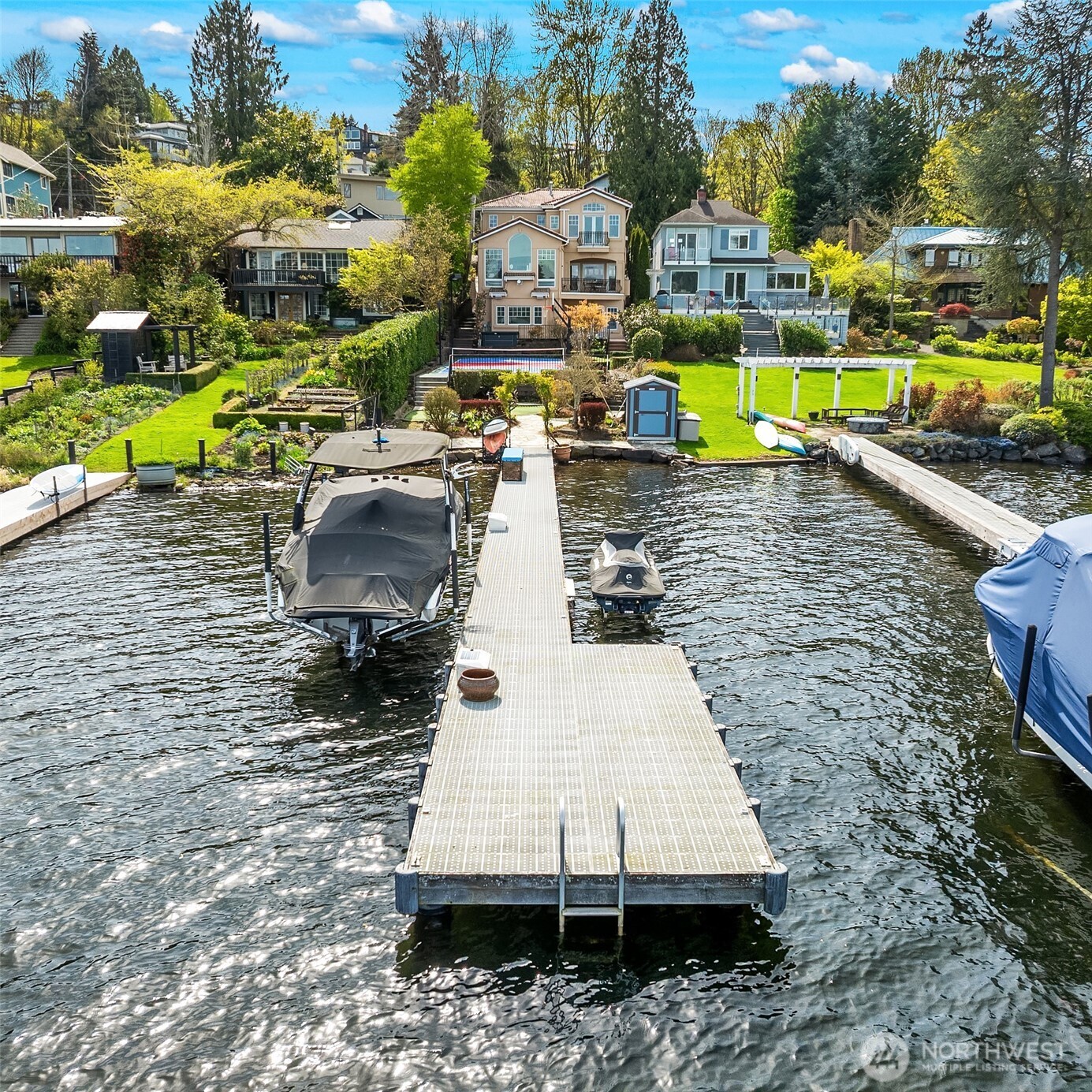 Photo of 8772 Sand Point Way NE, Seattle, WA 98115