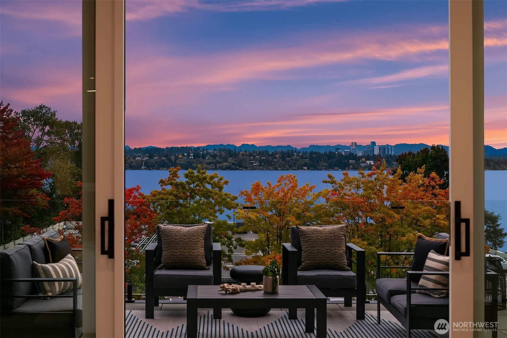 Photo of 1027 McGilvra Boulevard E, Seattle, WA 98112