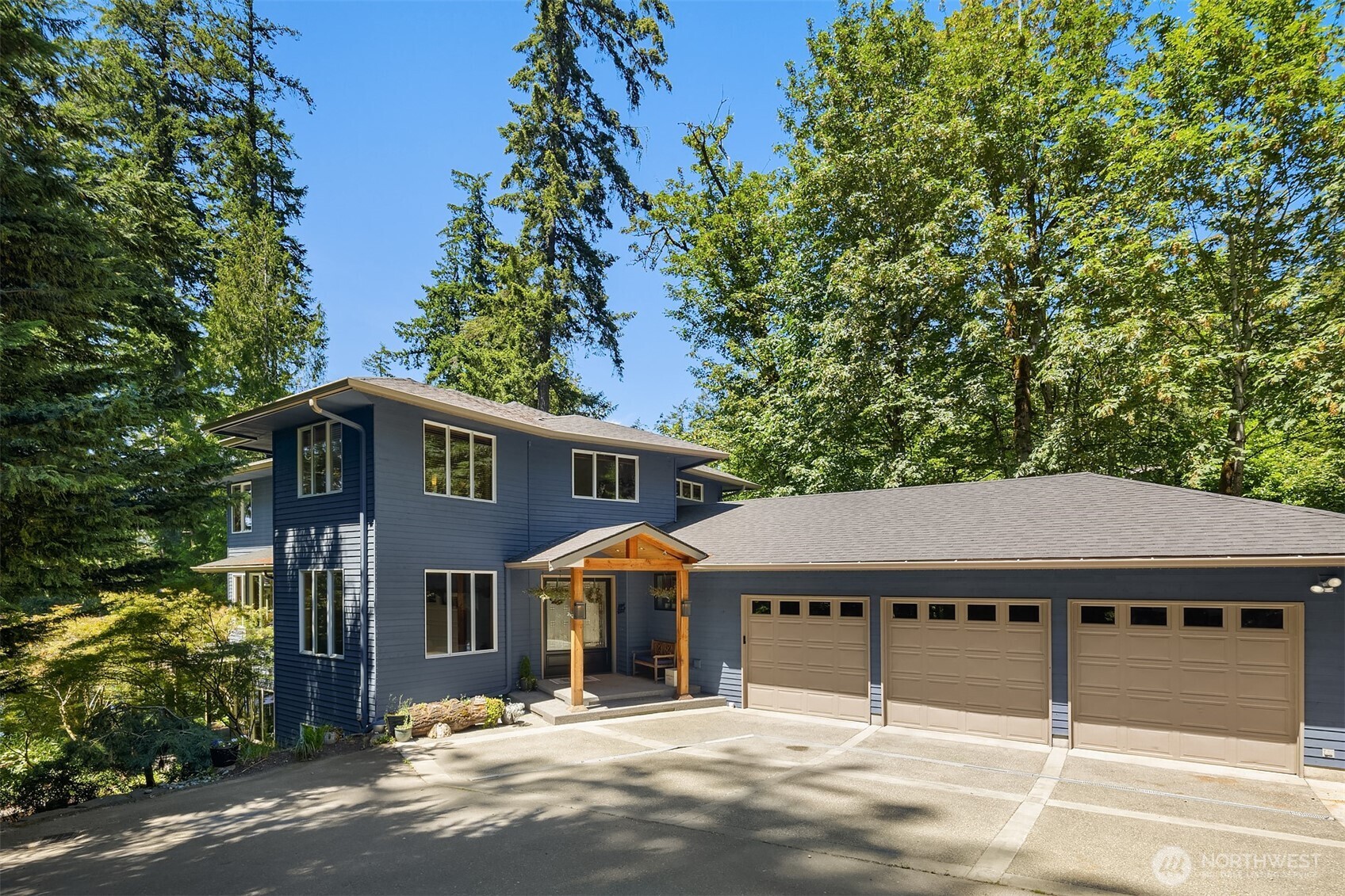 Photo of 18603 E Spring Lake Drive SE, Renton, WA 98058