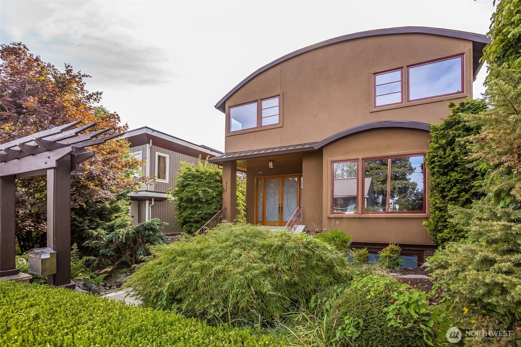 Photo of 317 1st Street, Kirkland, WA 98033