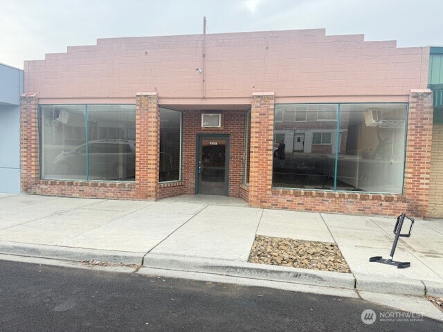 Photo of 327 E Main Street, Soap Lake, WA 98851