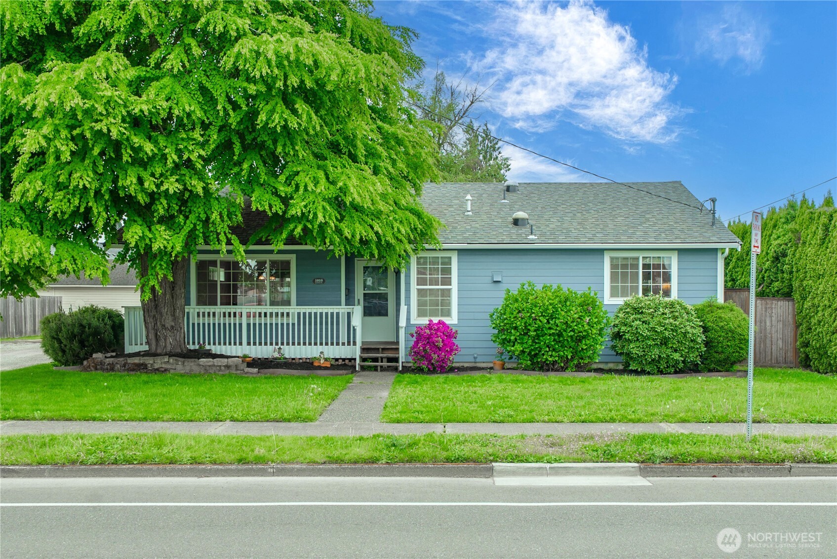 Photo of 1010 Academy Street, Sumner, WA 98390