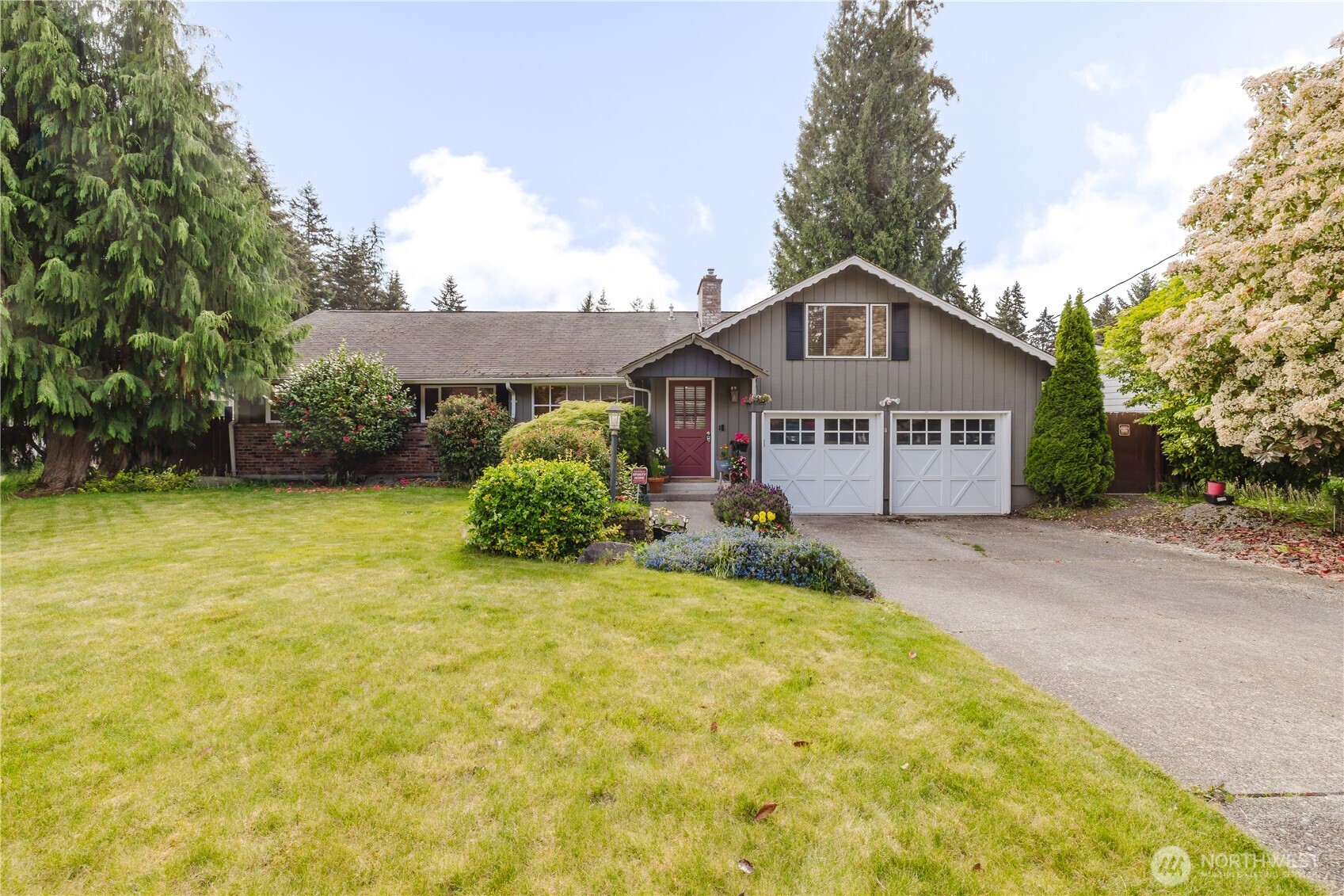 Photo of 6850 E Grandview Street, Tacoma, WA 98404
