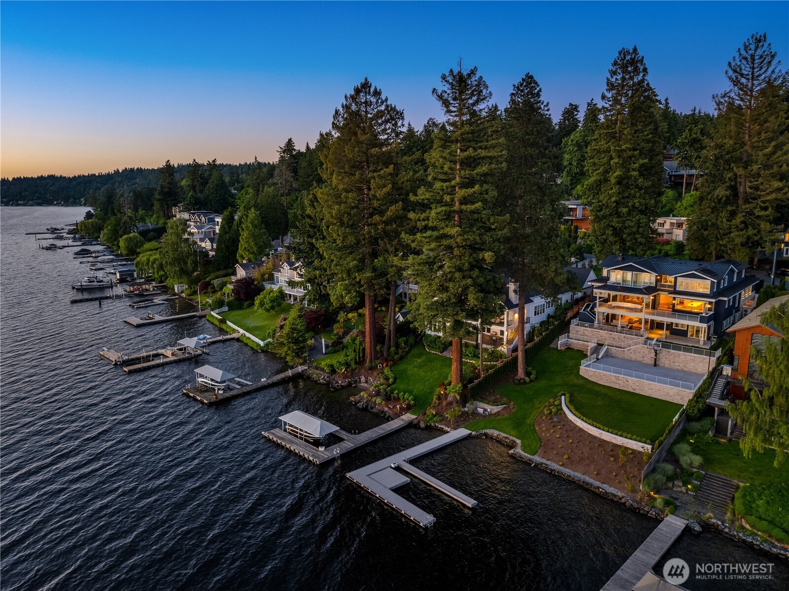 Photo of 6333 77th Avenue SE, Mercer Island, WA 98040