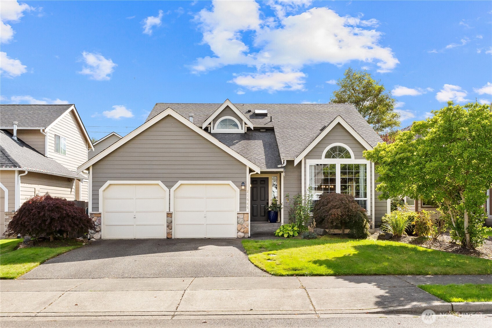 Photo of 21645 SE 281st Street, Maple Valley, WA 98038