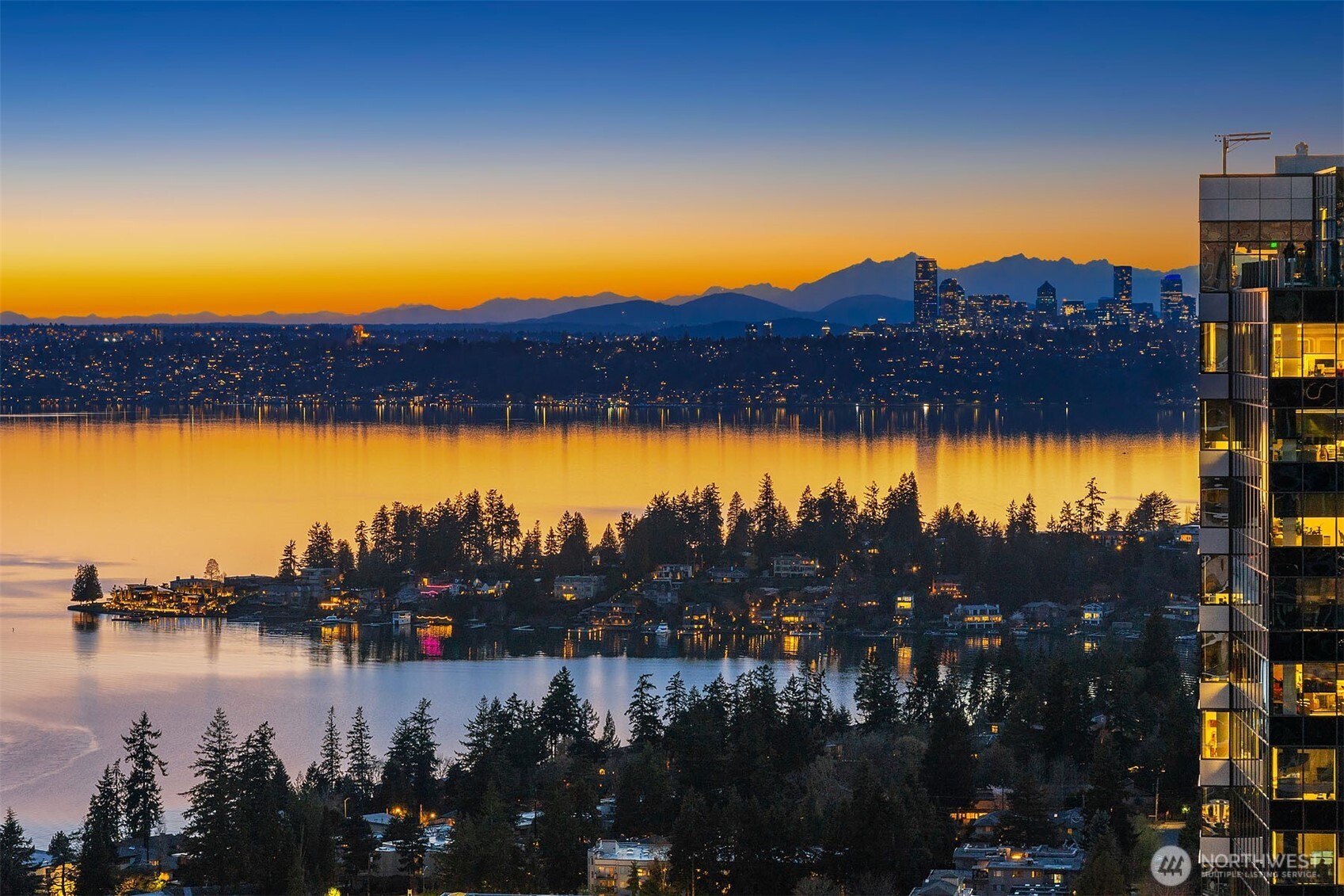 Photo of 10700 NE 4th Street, Bellevue, WA 98004