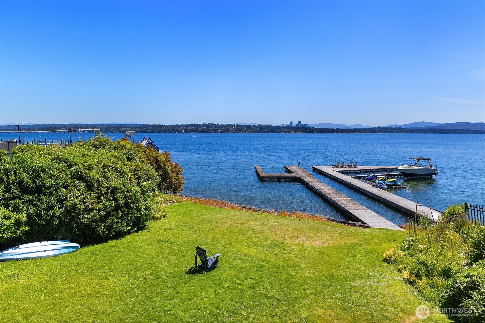 Photo of 814 McGilvra Boulevard E, Seattle, WA 98112