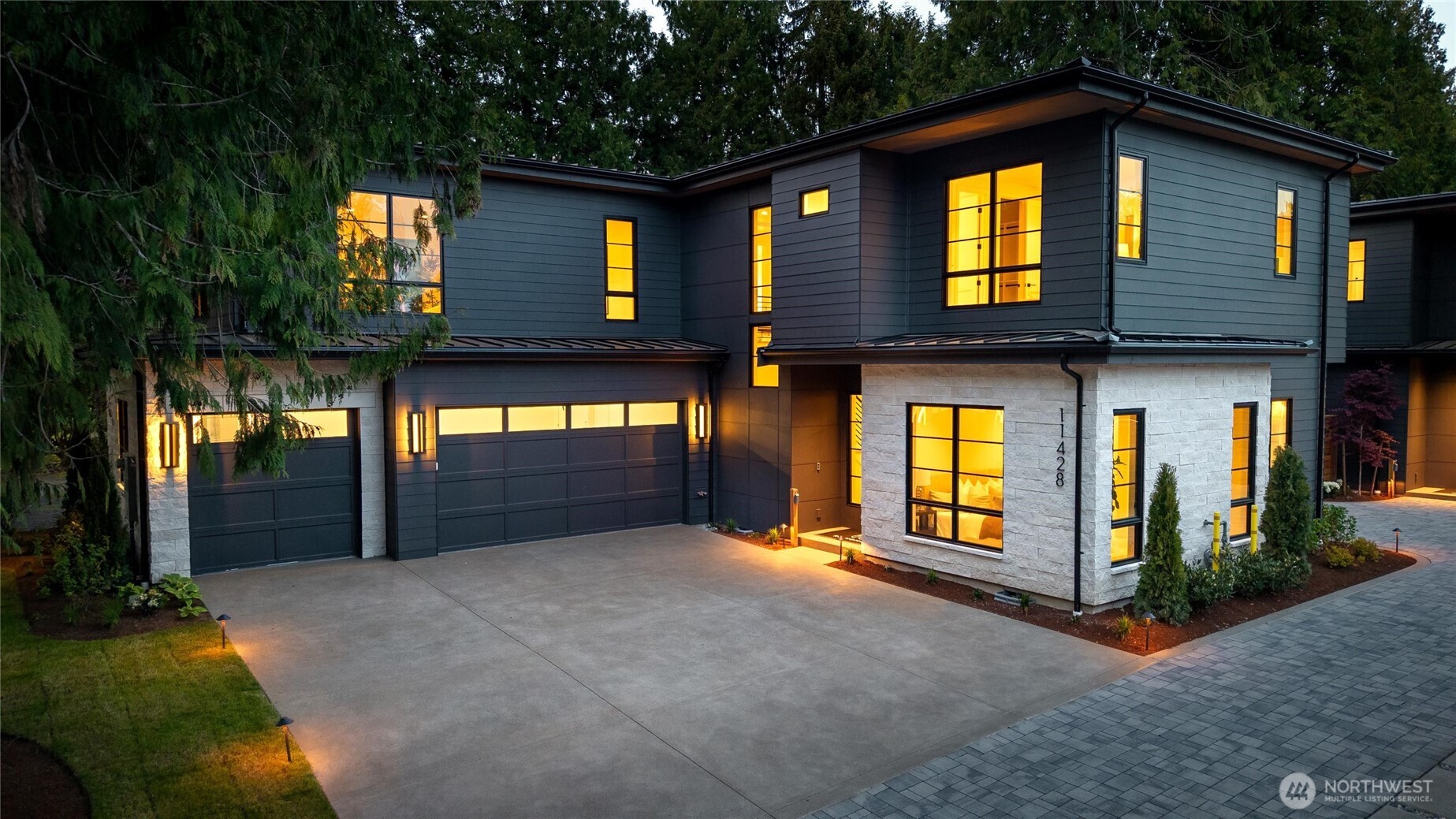 Photo of 11428 108th Avenue NE, Kirkland, WA 98033