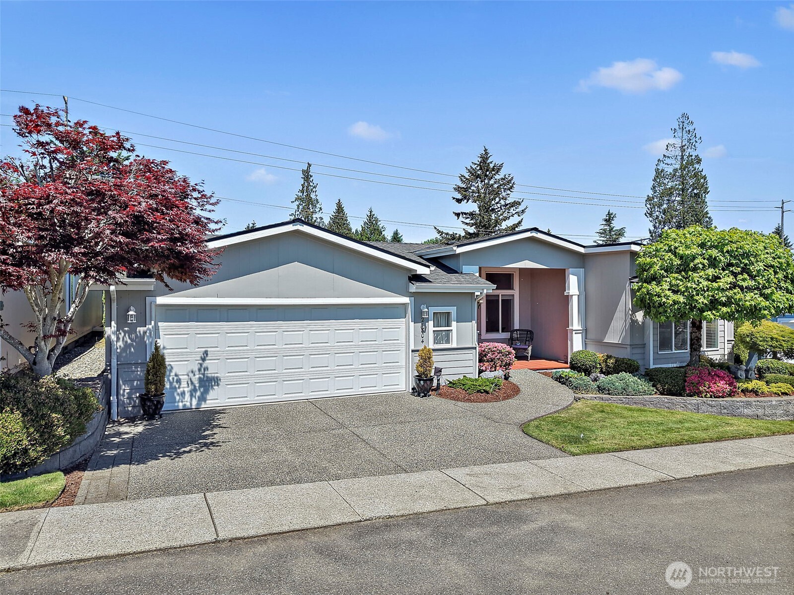 Photo of 21804 SE 272nd Place, Maple Valley, WA 98038