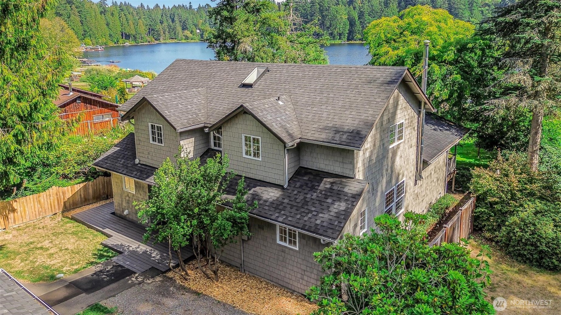 Photo of 18404 W Spring Lake Drive SE, Renton, WA 98058