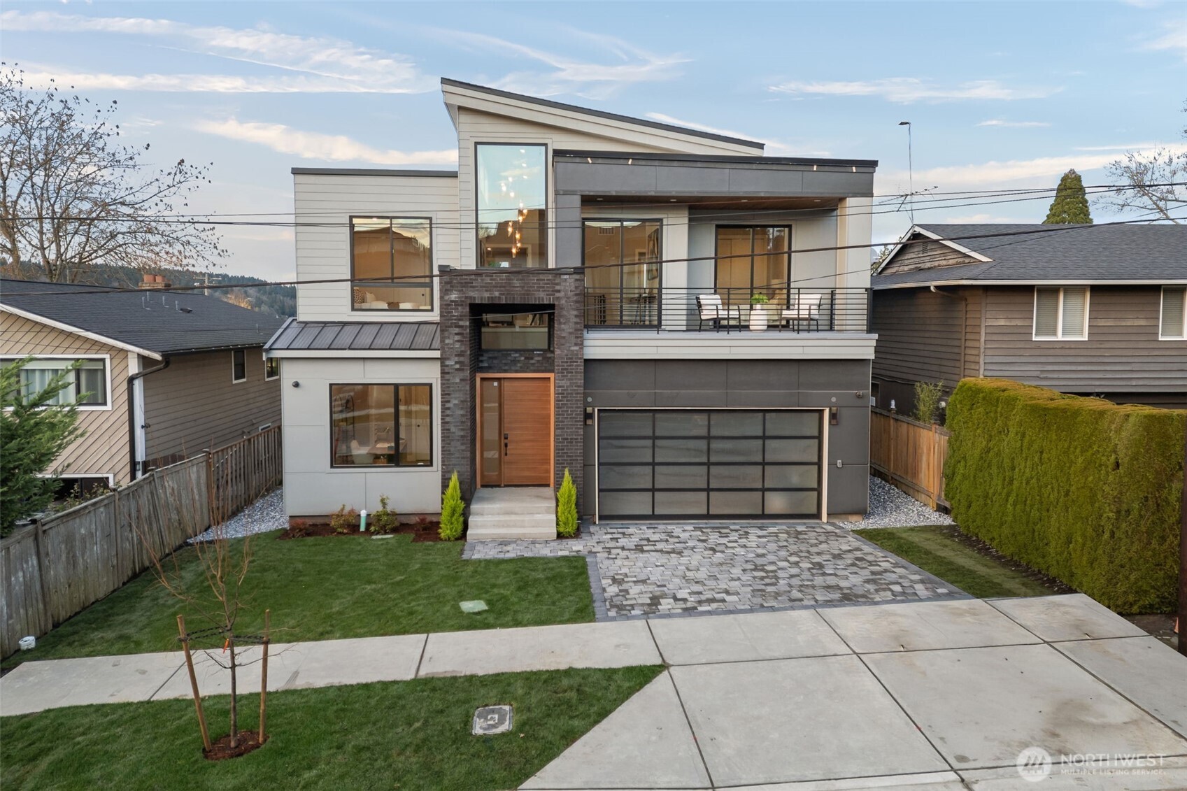 Photo of 904 N 33rd Place, Renton, WA 98056