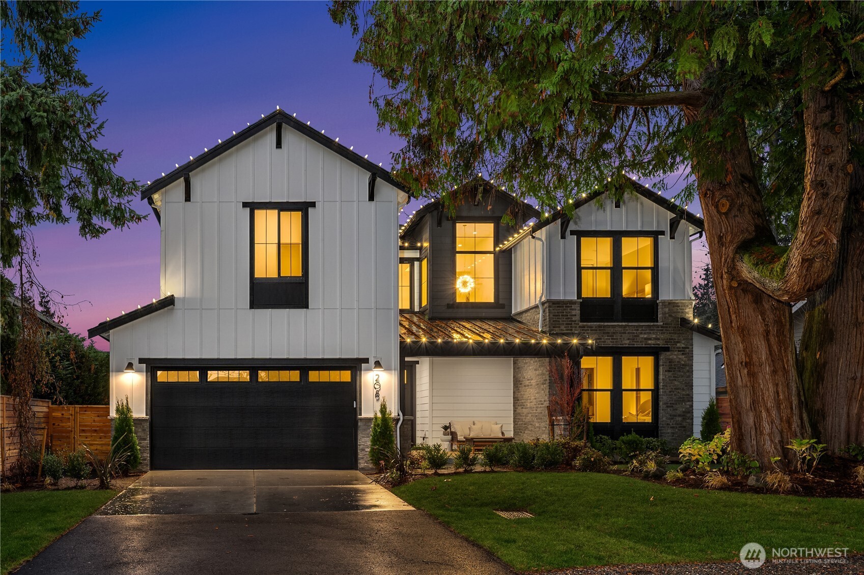 Photo of 208 106th Avenue SE, Bellevue, WA 98004