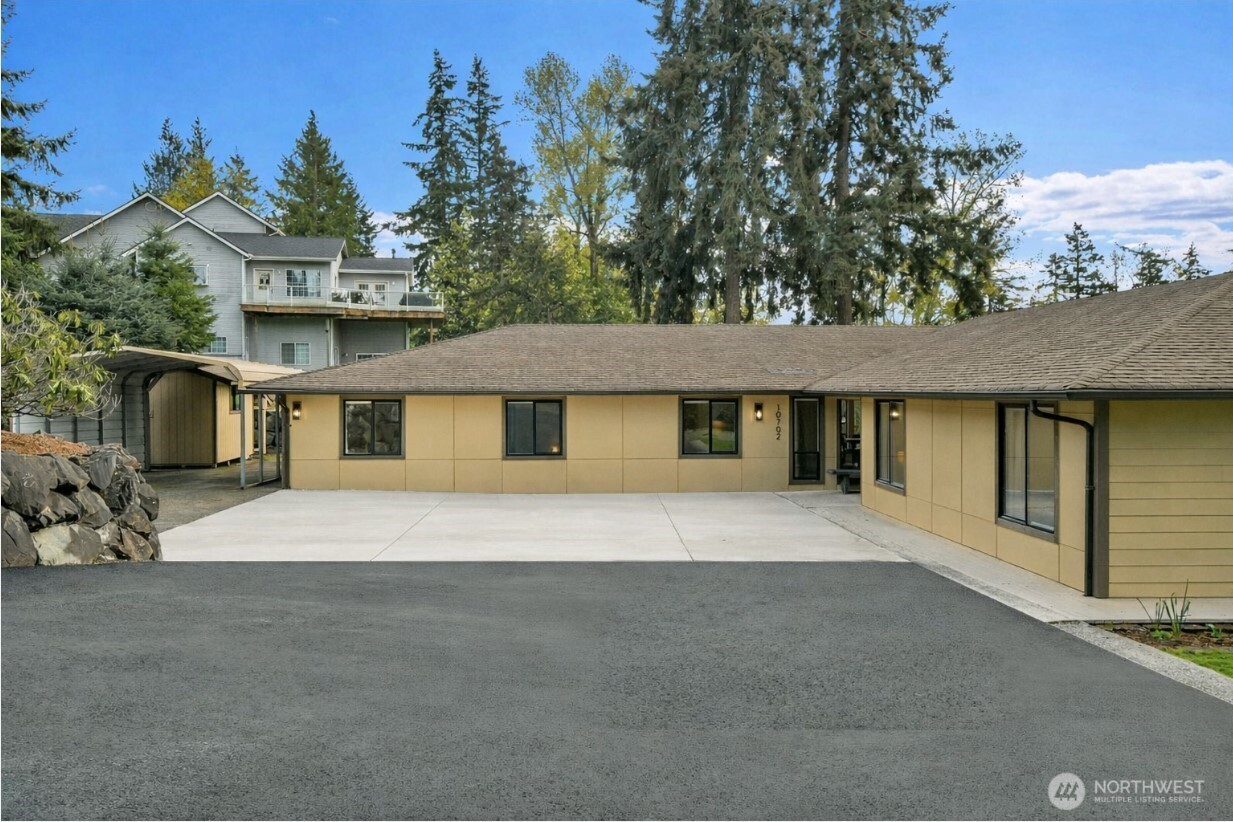 Photo of 10702 SE 318th Place, Auburn, WA 98092