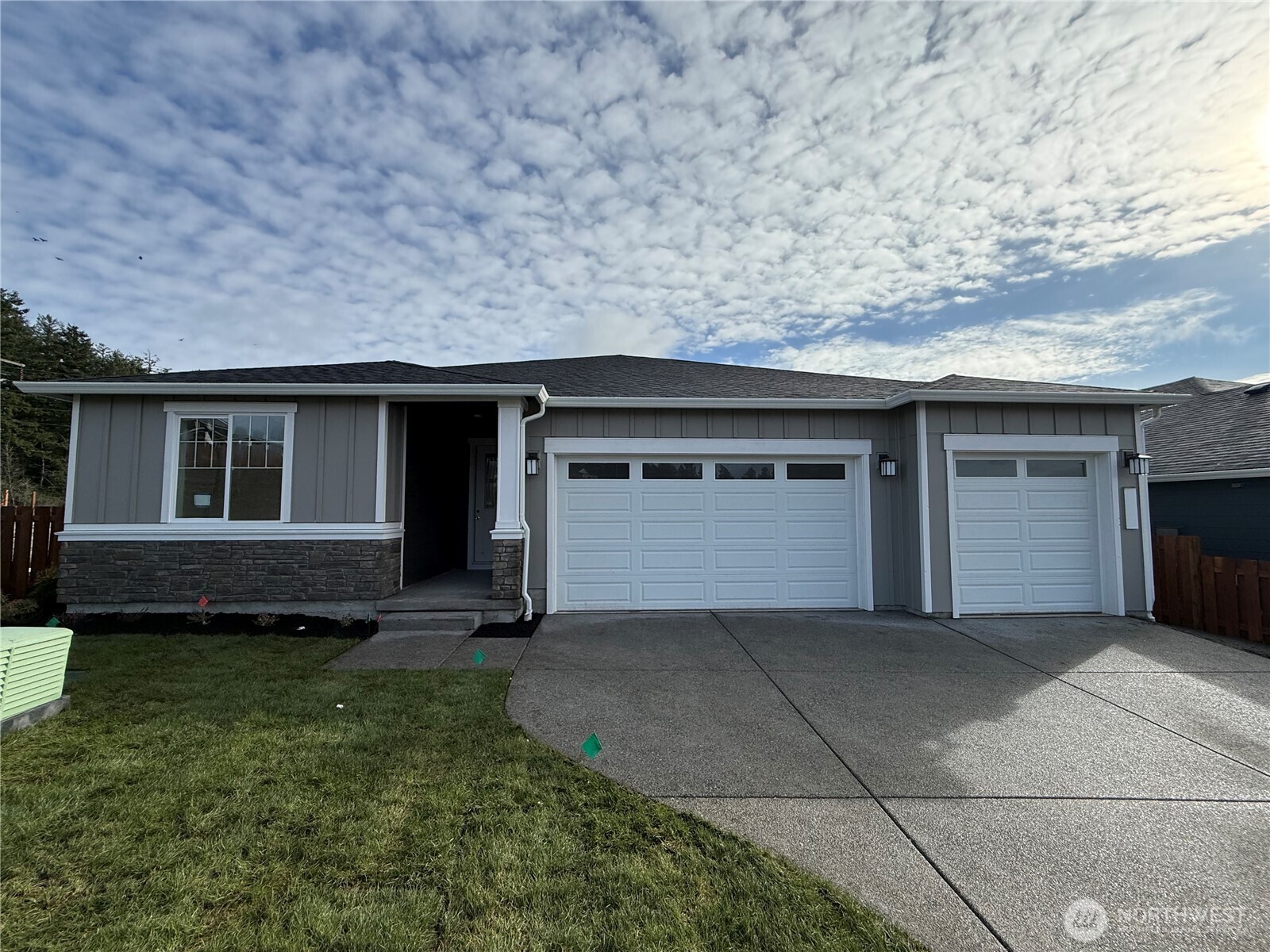 Photo of 2704 Bowthorpe Street SE, Lacey, WA 98513
