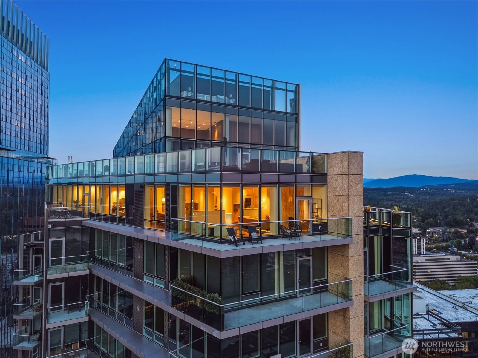 Photo of 10700 NE 4th Street, Bellevue, WA 98004