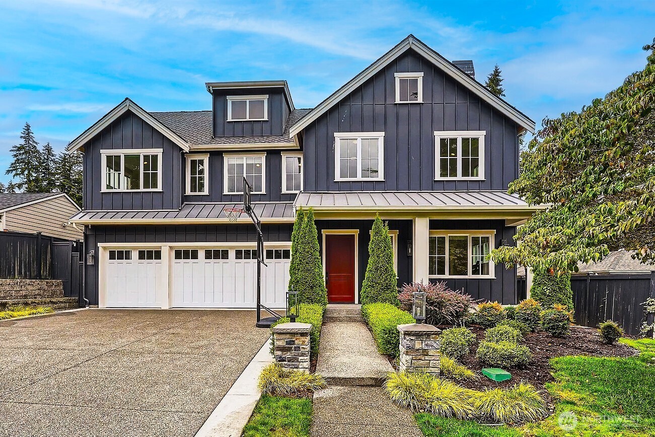 Photo of 2121 109th Avenue SE, Bellevue, WA 98004